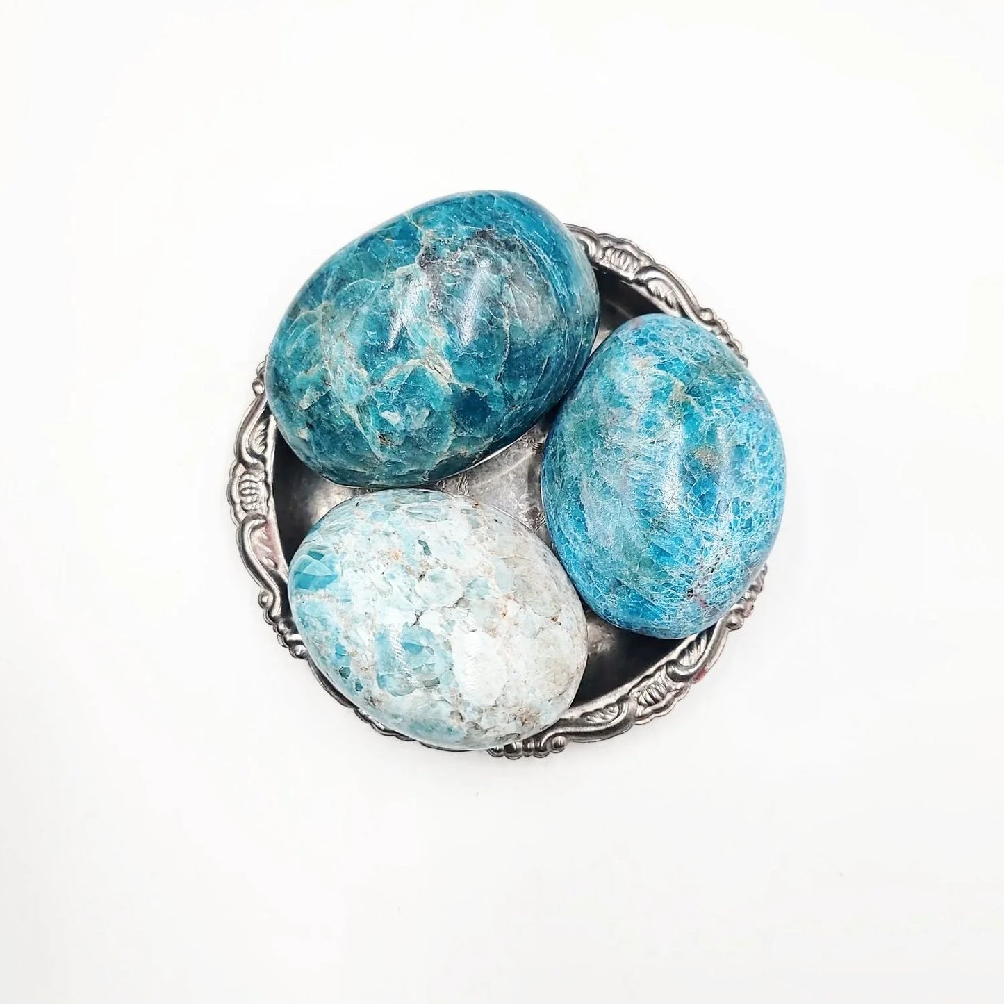 Blue Apatite Palm Stone Gallet