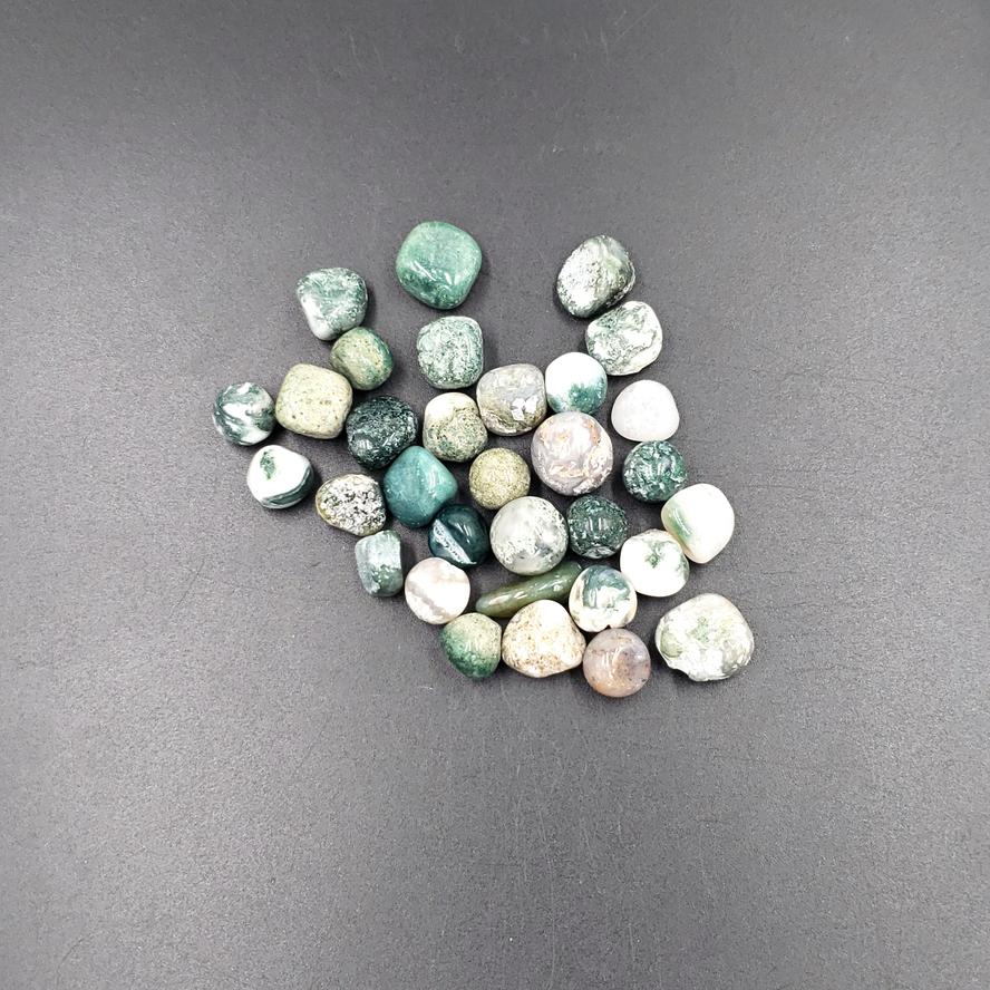 Moss Agate Chips - Elevated Metaphysical