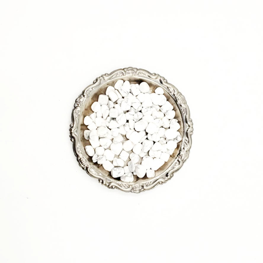 Howlite Chips - Elevated Metaphysical