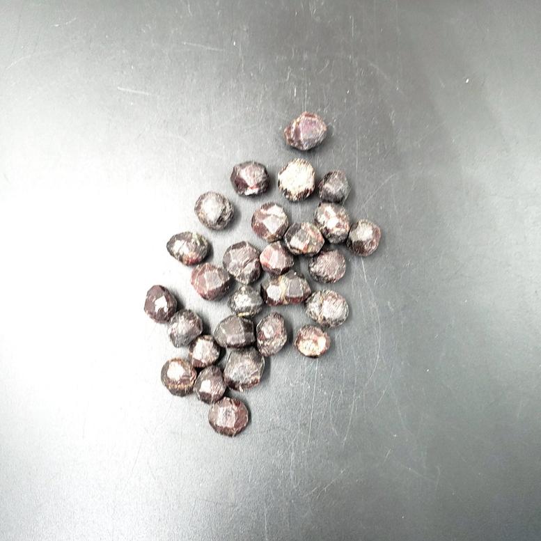 Garnet Rough Stone High Quality - Elevated Metaphysical