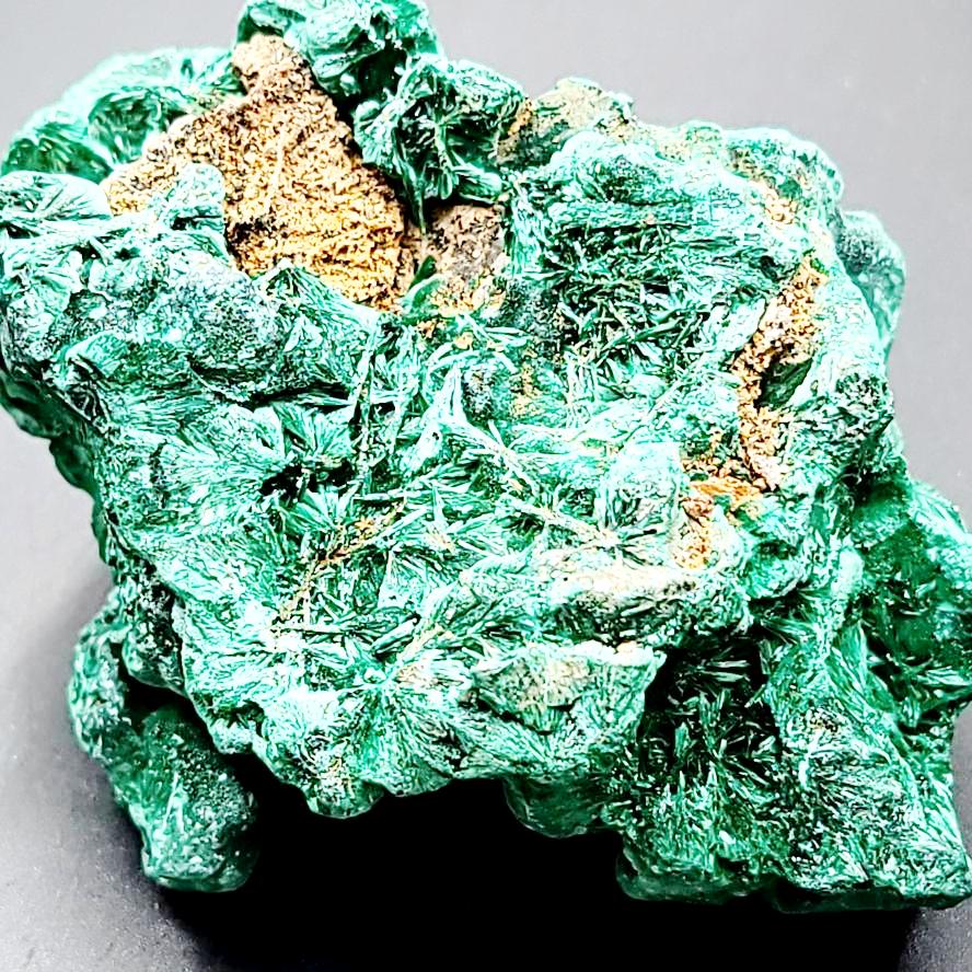 Malachite Cluster Silk Malachite Specimen Velvet  90 mm 9.3oz