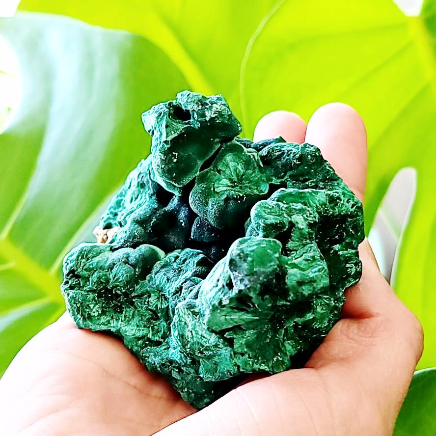 Malachite Cluster Silk Malachite Specimen Velvet  90 mm 9.3oz