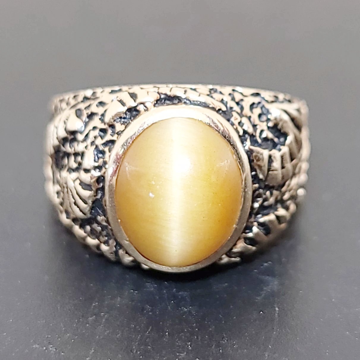 Chrysoberyl Cats Eye Ring 14kt Gold Leaf Nugget Ring - Elevated Metaphysical