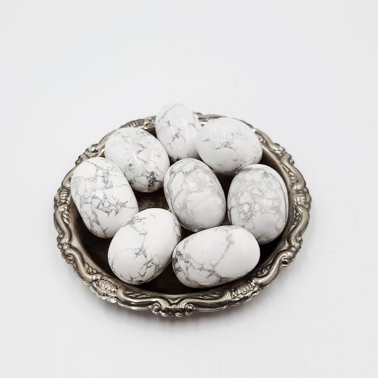 Howlite Tumbled Stone HQ - Elevated Metaphysical