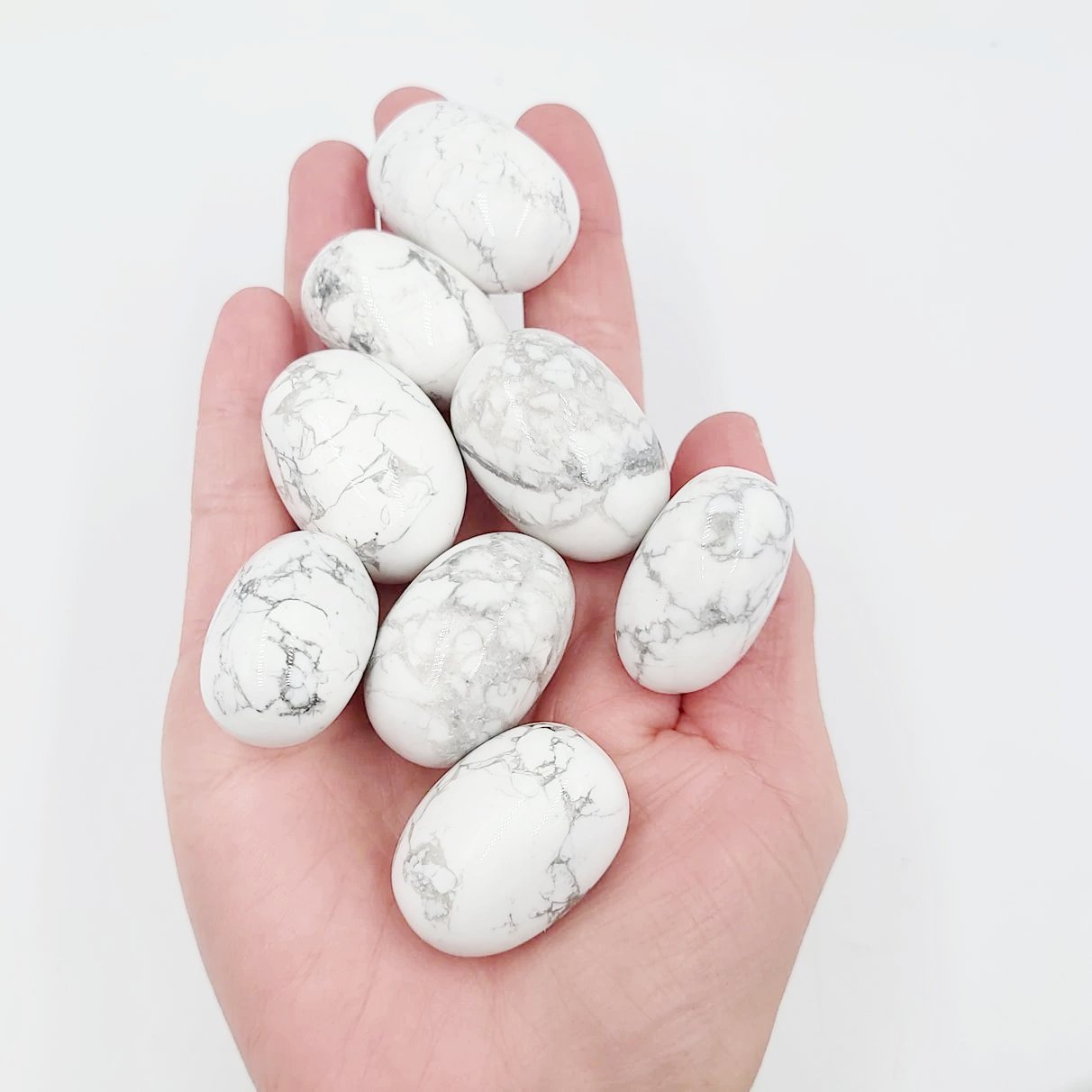 Howlite Tumbled Stone HQ - Elevated Metaphysical