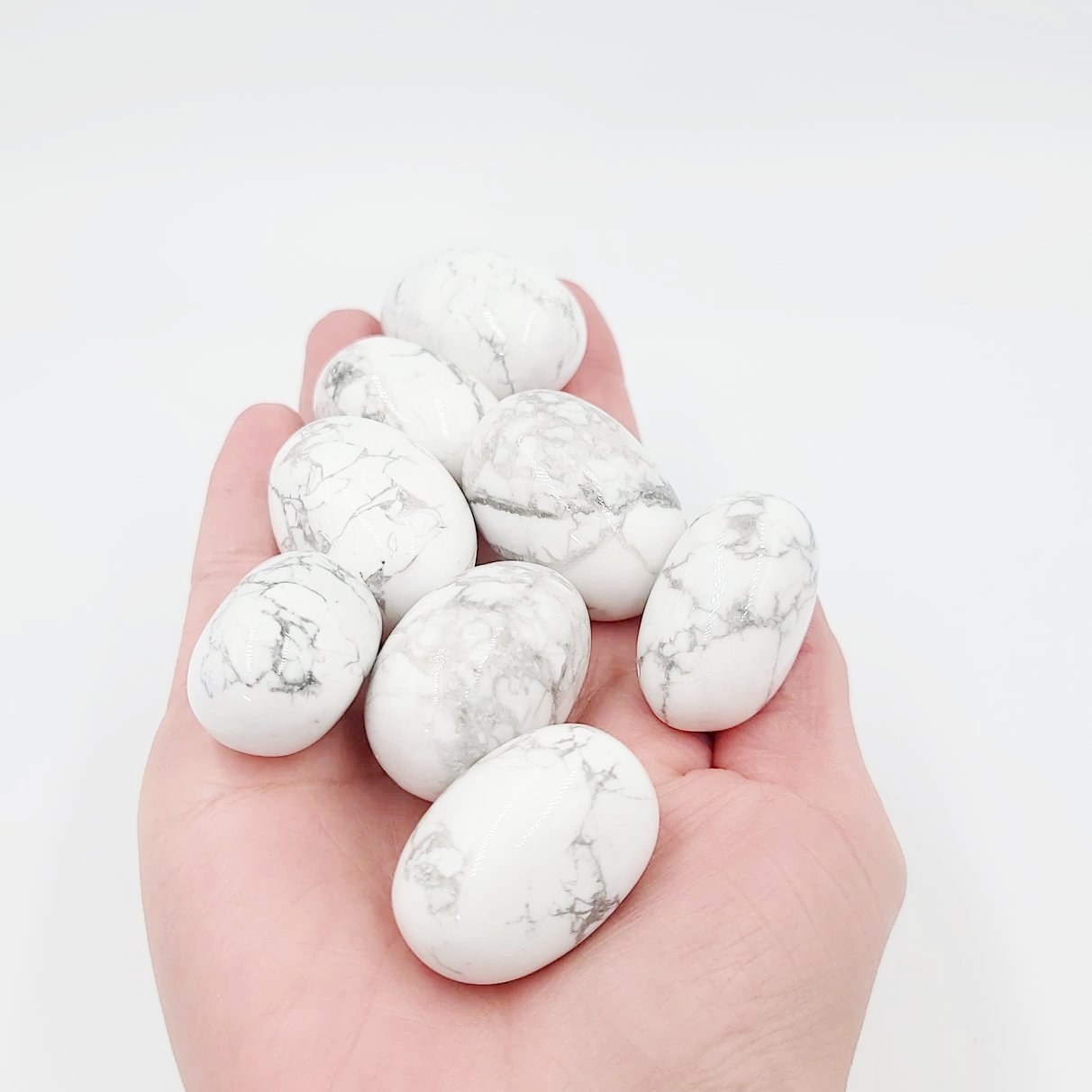 Howlite Tumbled Stone HQ - Elevated Metaphysical