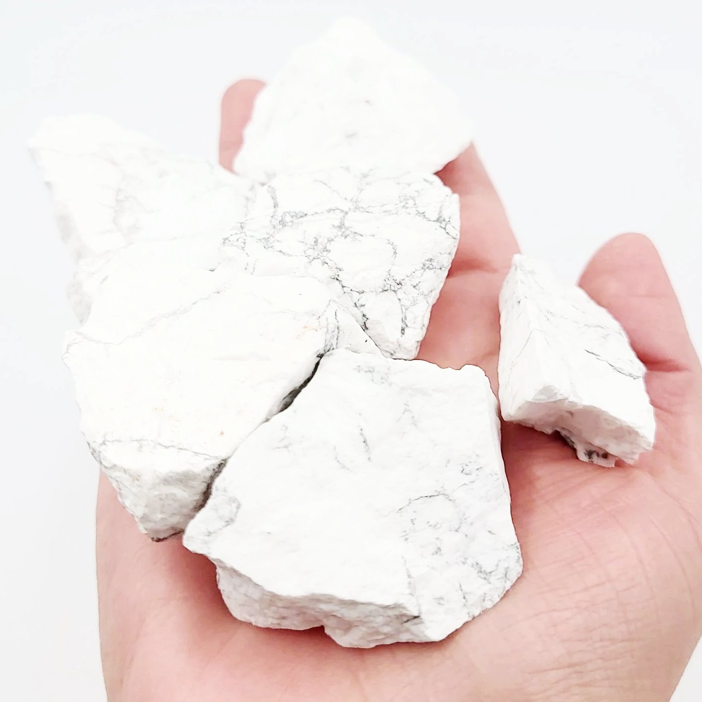 Howlite Rough Stone HQ