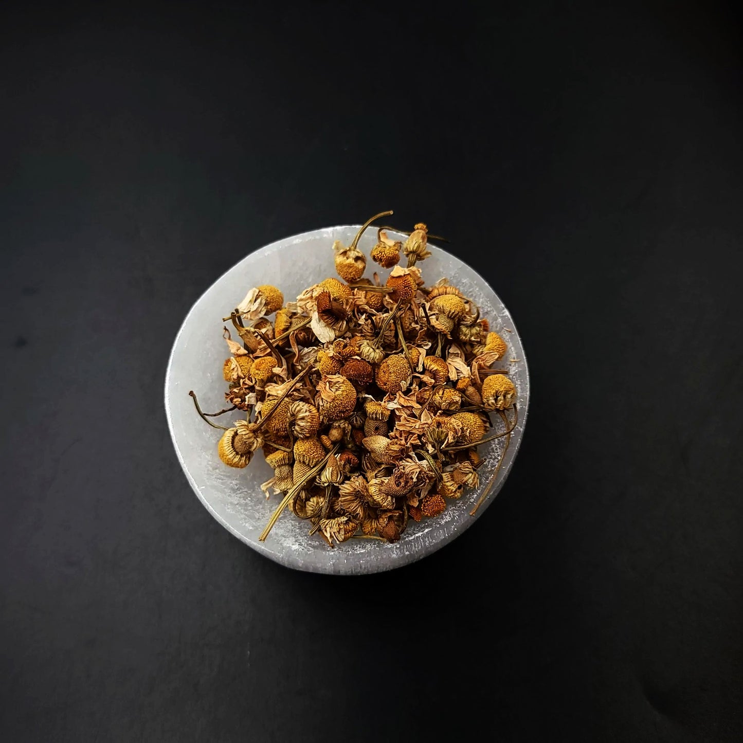 Chamomile Flower - Elevated Metaphysical