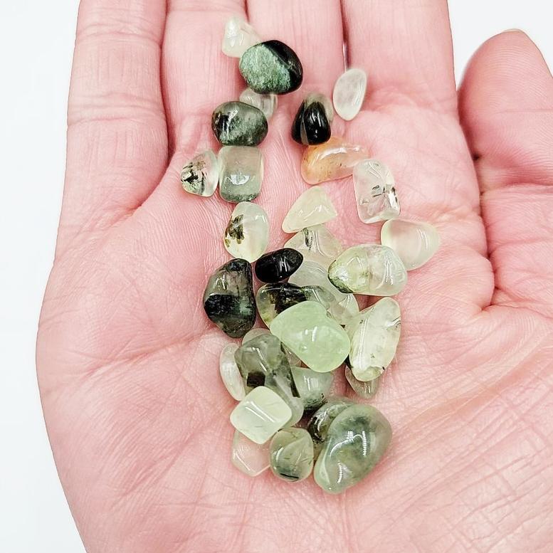 Prehnite Chips