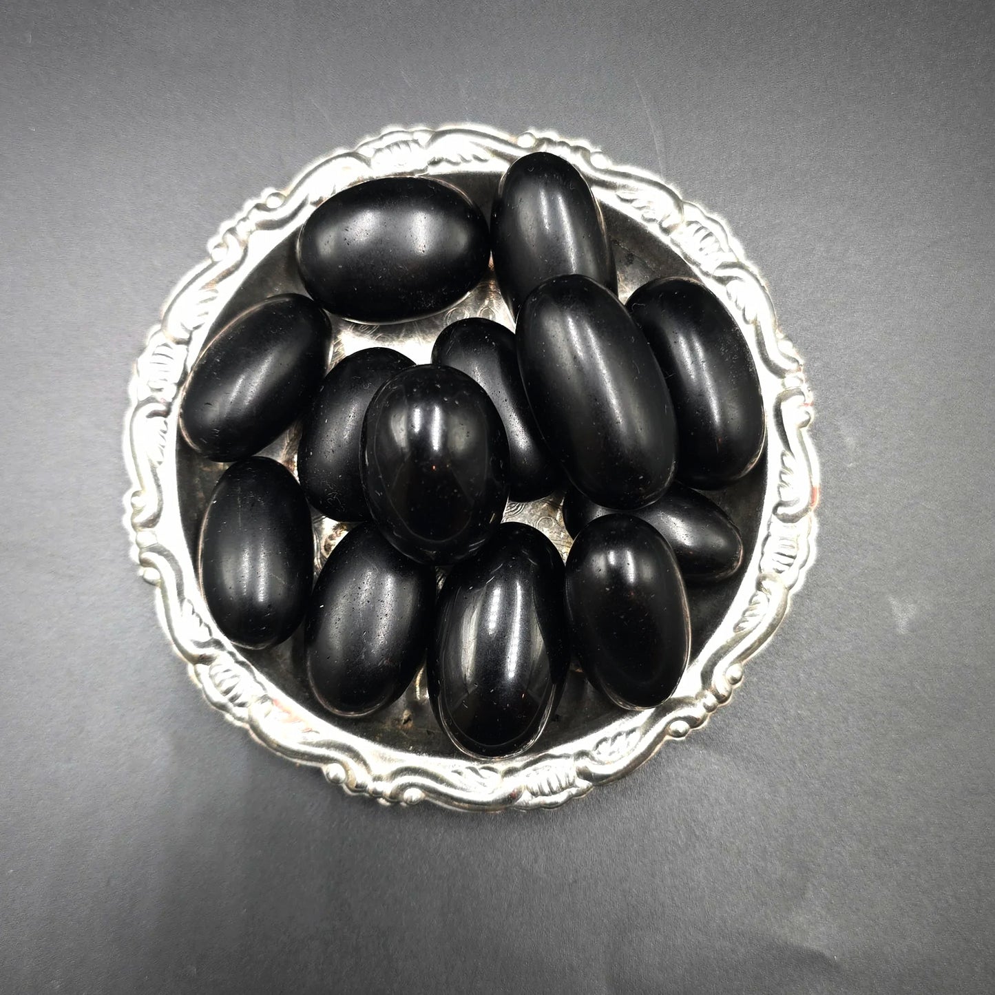 Black Obsidian Tumbled Stone HQ