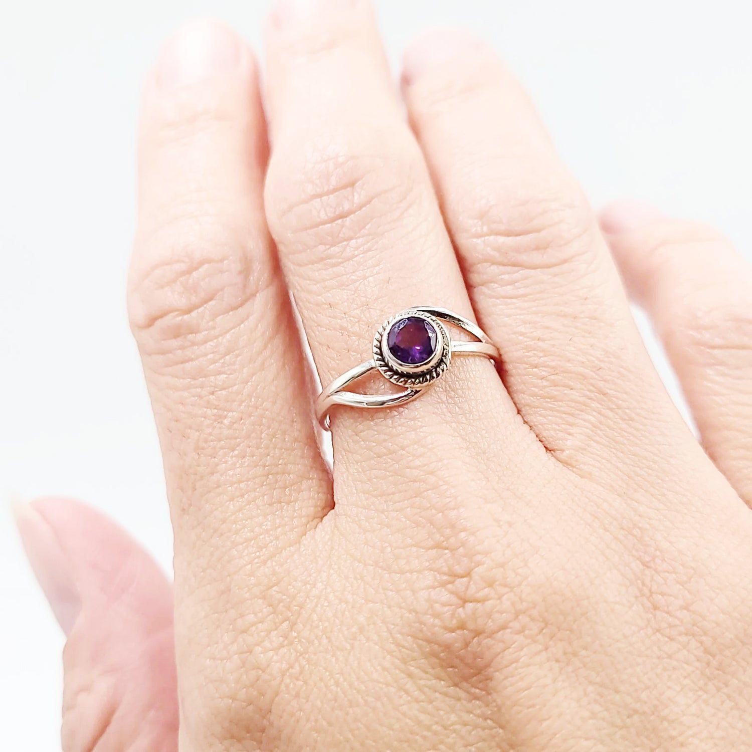 Amethyst Infinity Ring Sterling Silver Size 8 - Elevated Metaphysical