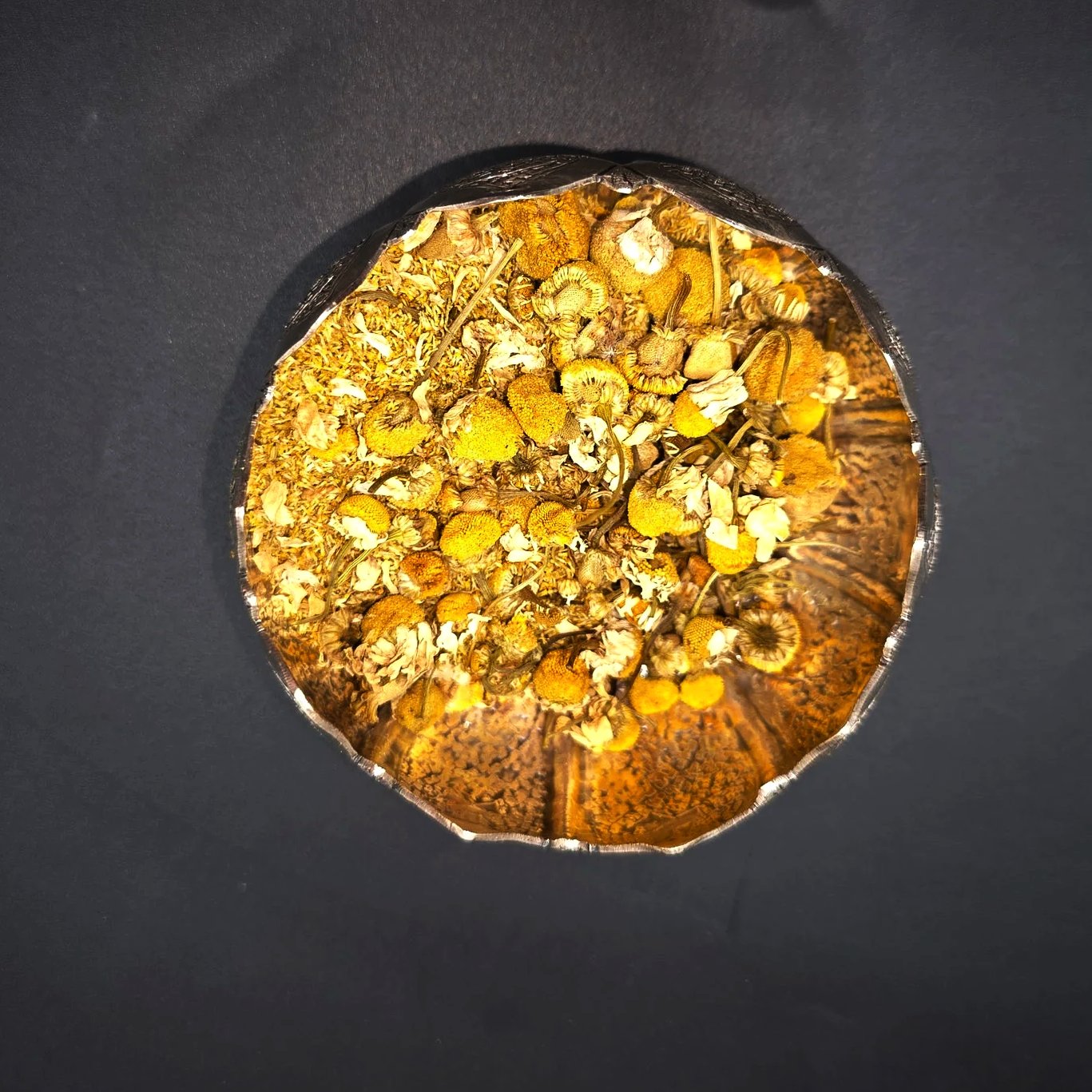 Chamomile Dried Flower - Elevated Metaphysical