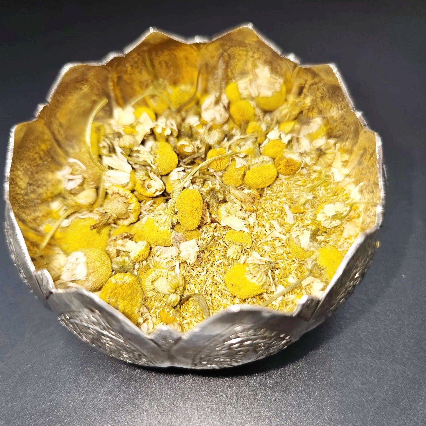 Chamomile Dried Flower - Elevated Metaphysical