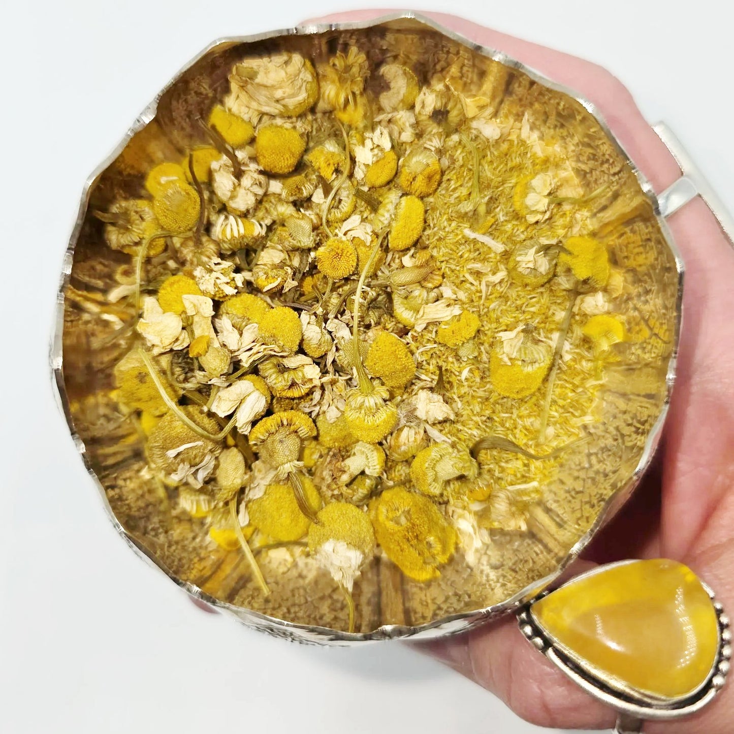 Chamomile Dried Flower - Elevated Metaphysical