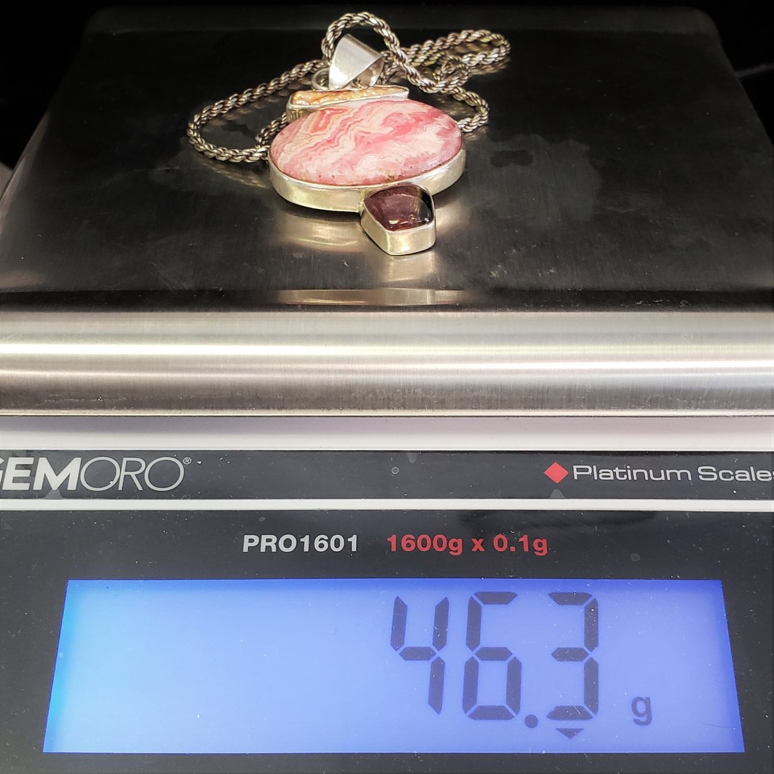 Necklace has a 46.3 Gram total weight 