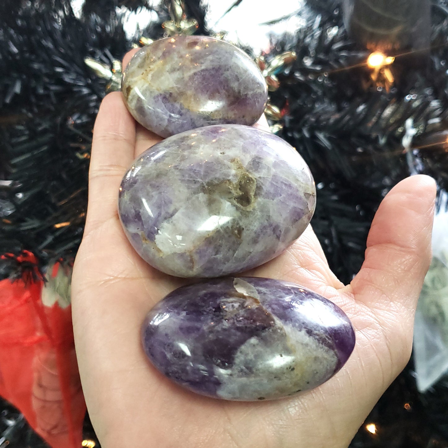 Chevron Amethyst Palm Stone Gallet - Elevated Metaphysical
