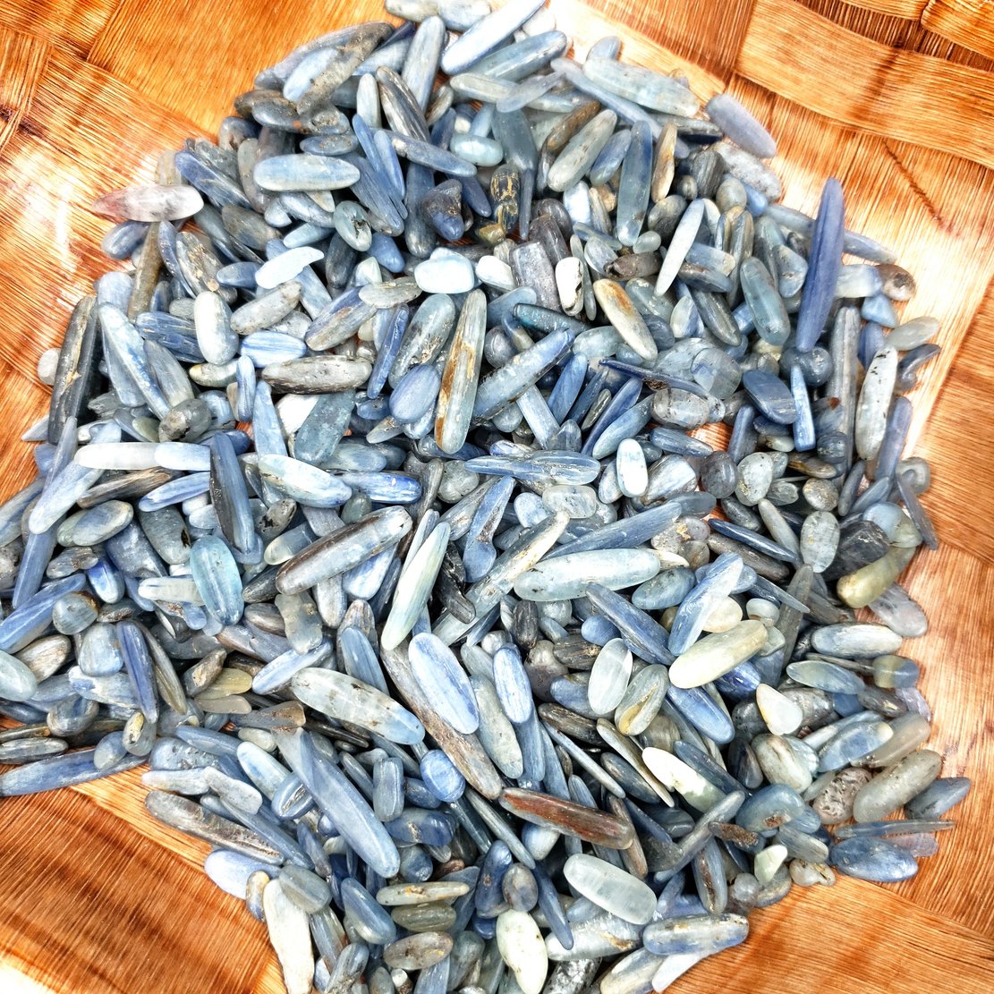 Blue Kyanite Chips - Elevated Metaphysical