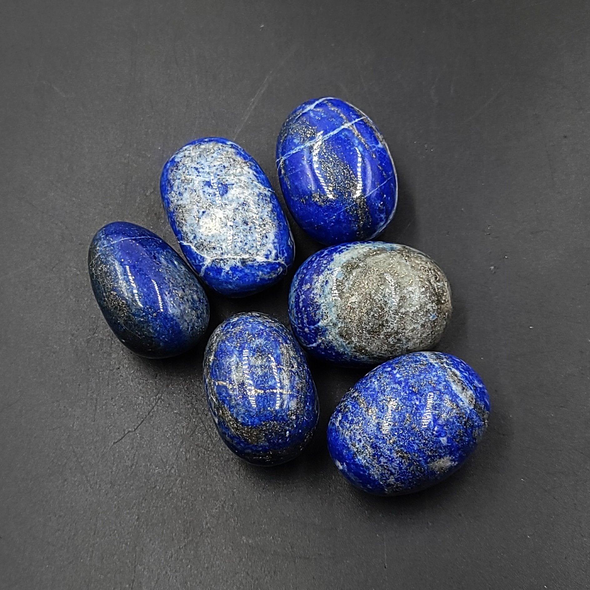Lapis Lazuli Tumbled Stone HQ - Elevated Metaphysical