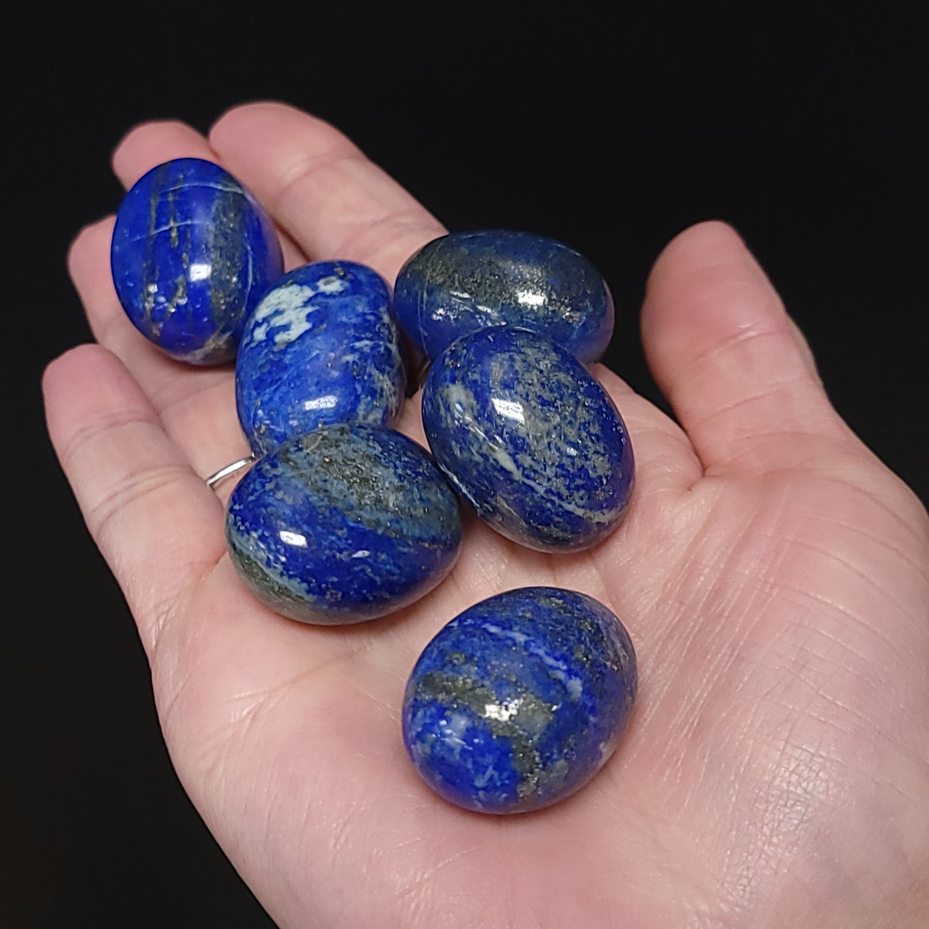 Lapis Lazuli Tumbled Stone HQ - Elevated Metaphysical