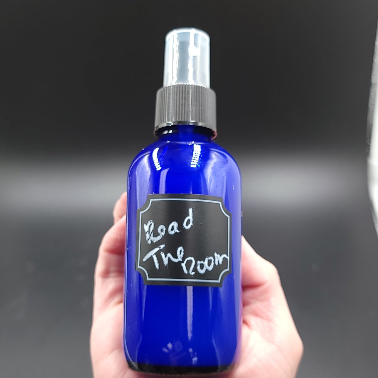 Read the Room Spray 4oz Spiritual Cologne - Elevated Metaphysical