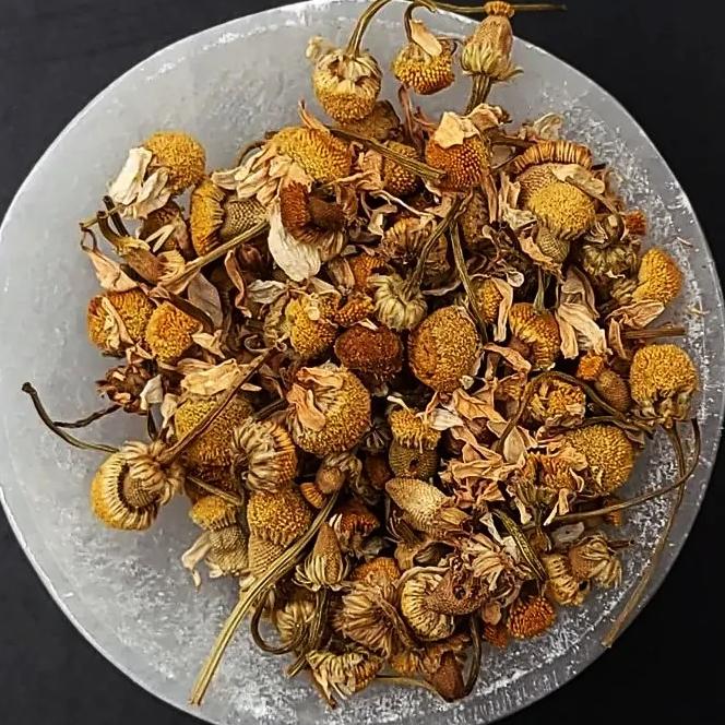 Chamomile Flower - Elevated Metaphysical