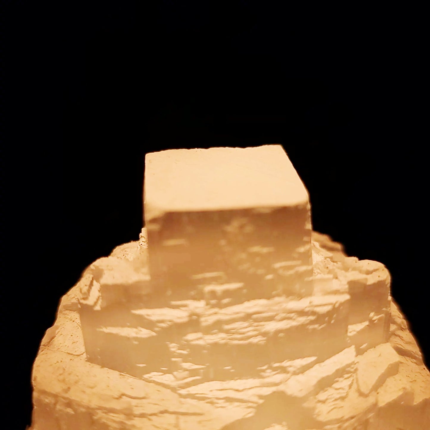 Selenite Tower Lamp Tier Rough 20cm 8" - Elevated Metaphysical